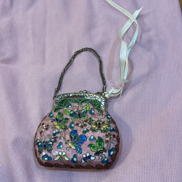 GANZ 4 PC Measuring Spoon Set new w/o tags
With two ornaments - Picture 2 of 3